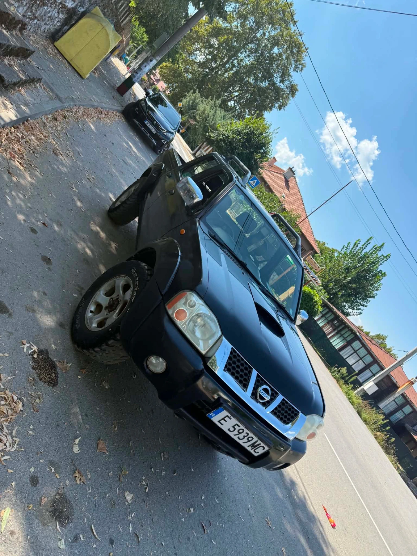 Nissan Navara Двигатела обслужен.Платено всичко.Нов съединител, снимка 2 - Автомобили и джипове - 55927541
