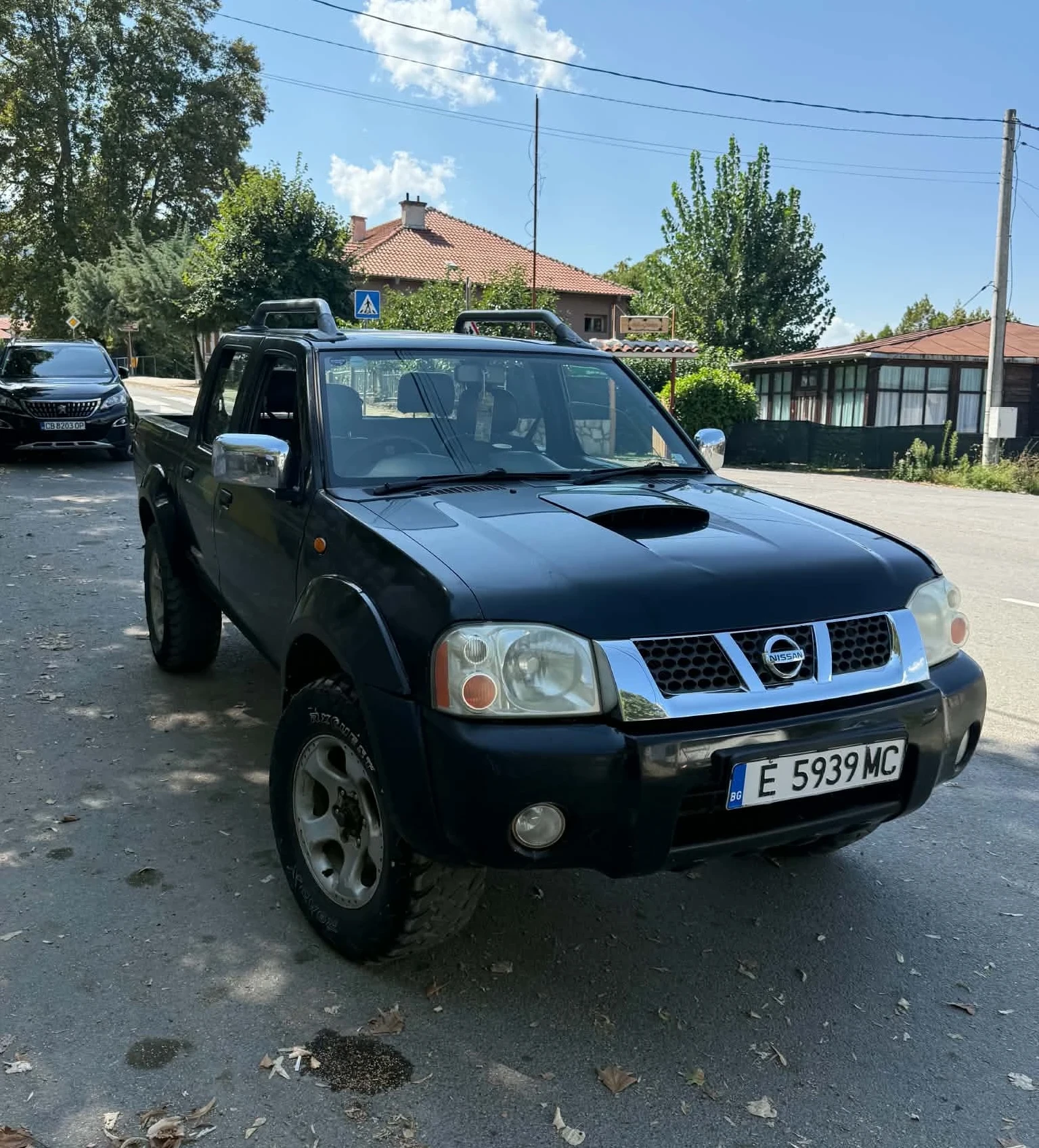 Nissan Navara Двигатела обслужен.Платено всичко.Нов съединител