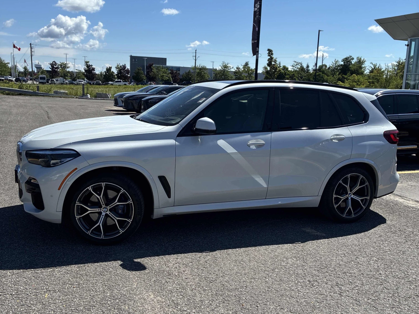BMW X5 xDrive40i / 360 / DIS / HUD / Harman Kardon, снимка 2 - Автомобили и джипове - 55938133