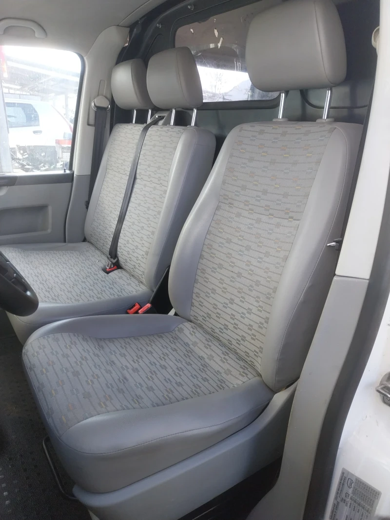 VW Transporter 2.0, снимка 6 - Бусове и автобуси - 48626931