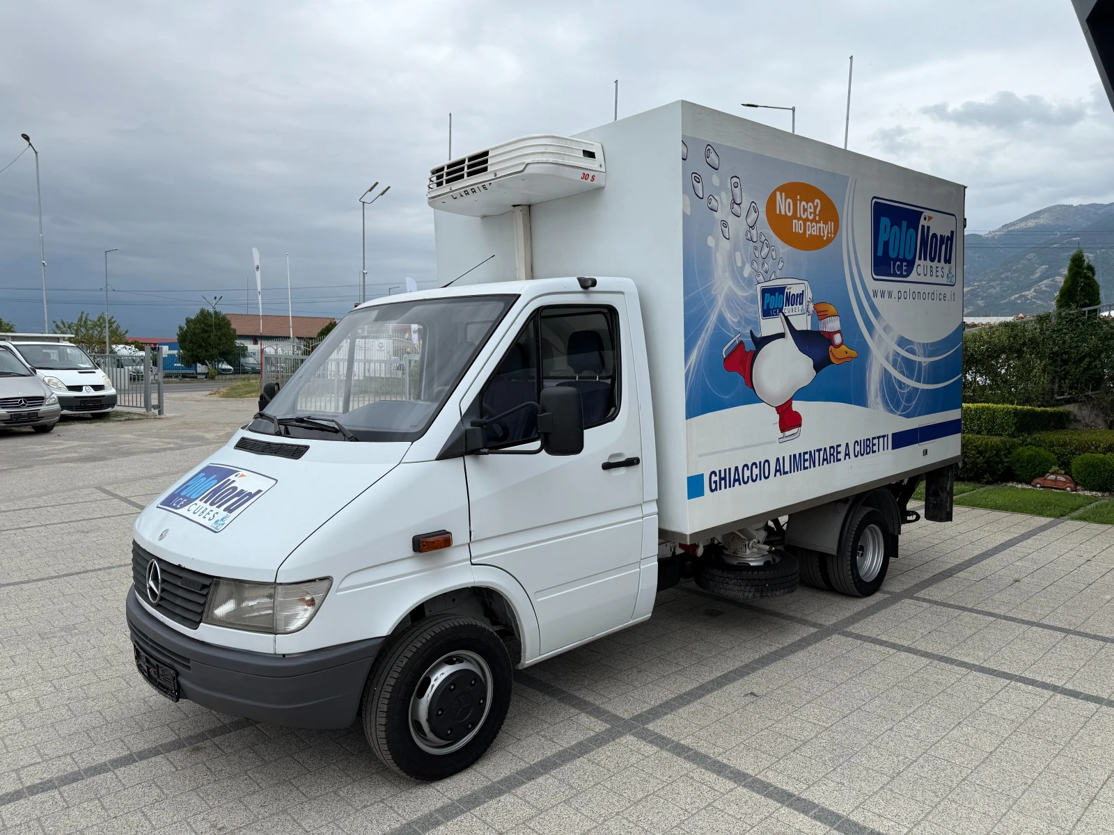 Mercedes-Benz Sprinter 412 до 3.5т. 3.50м. Хладилен + ток Падащ борд  - изображение 3