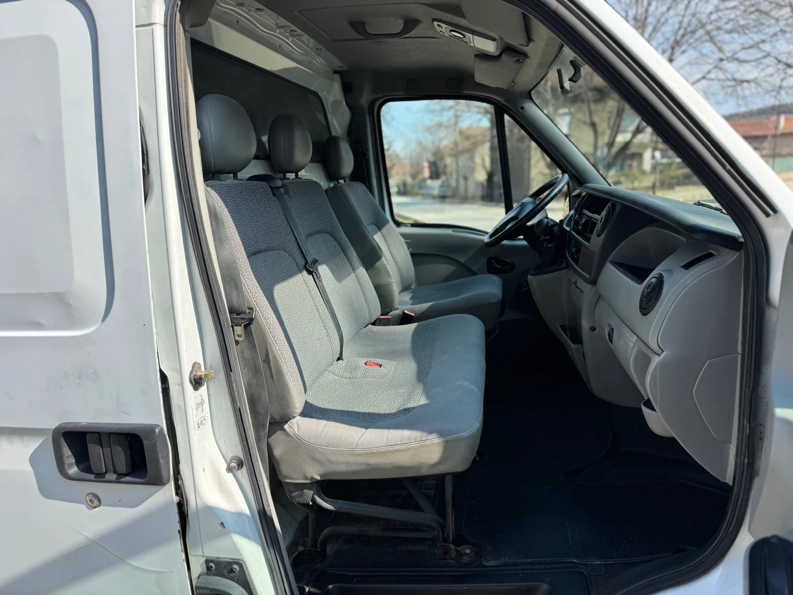 Opel Movano 2.5DTI - изображение 5