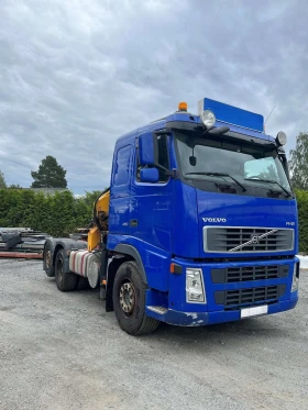 Volvo Fh 12 460 6X2 С КРАН EFFER 250-6S 2005 , снимка 2