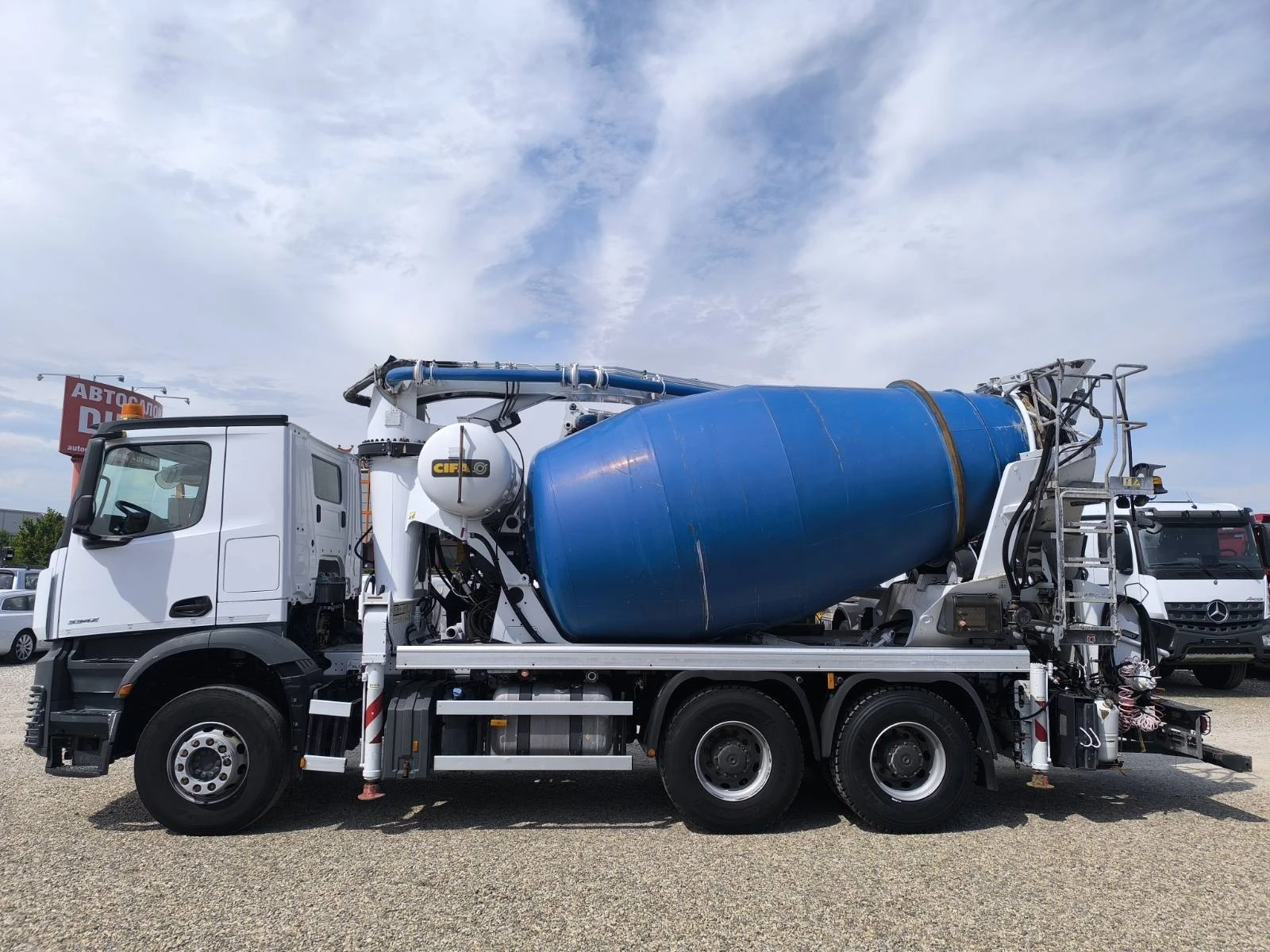 Бетон помпа Mercedes-Benz AROCS 3342 CIFA MK25H - изображение 4