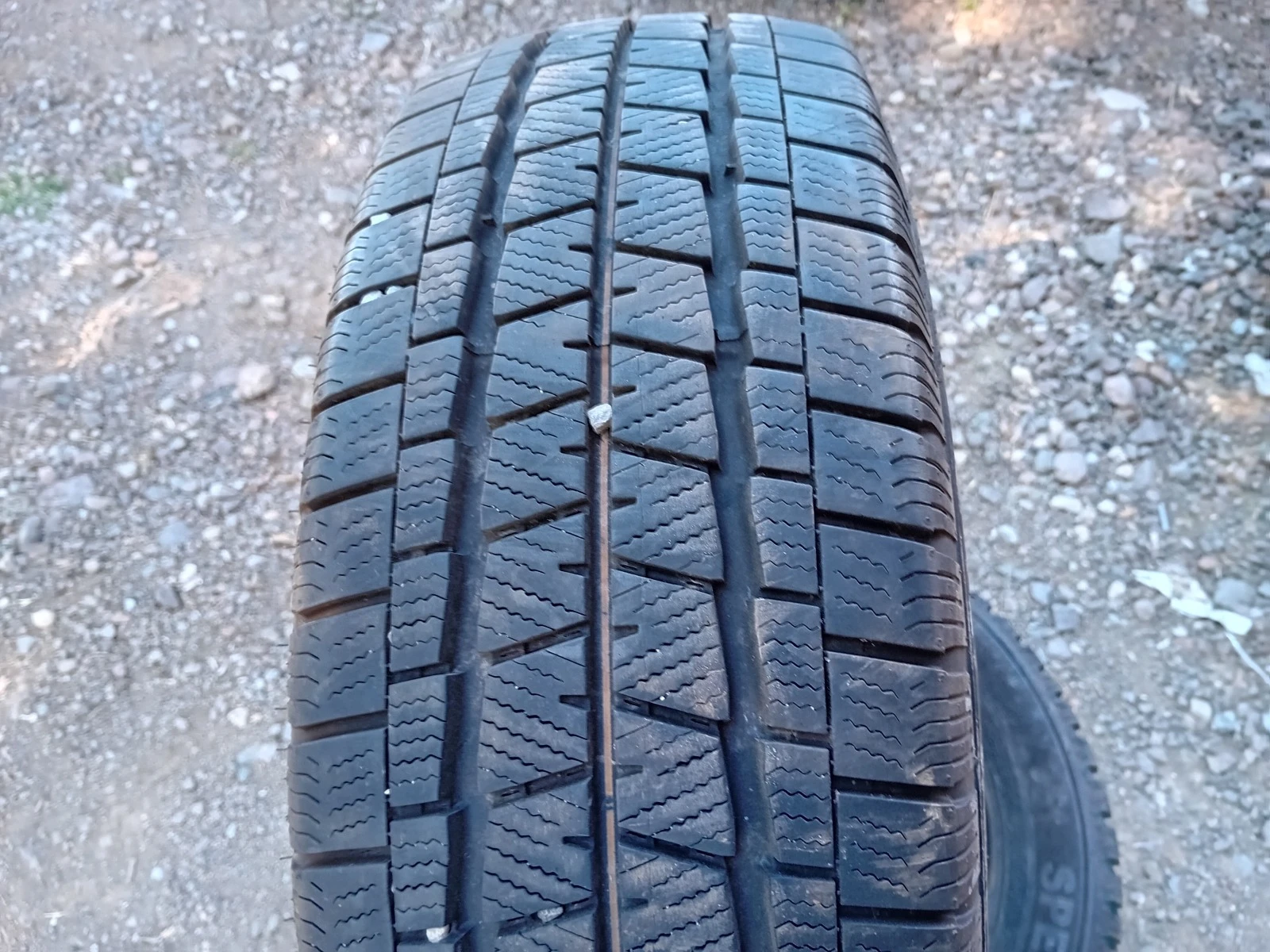  215/70R15 | Mobile.bg   1