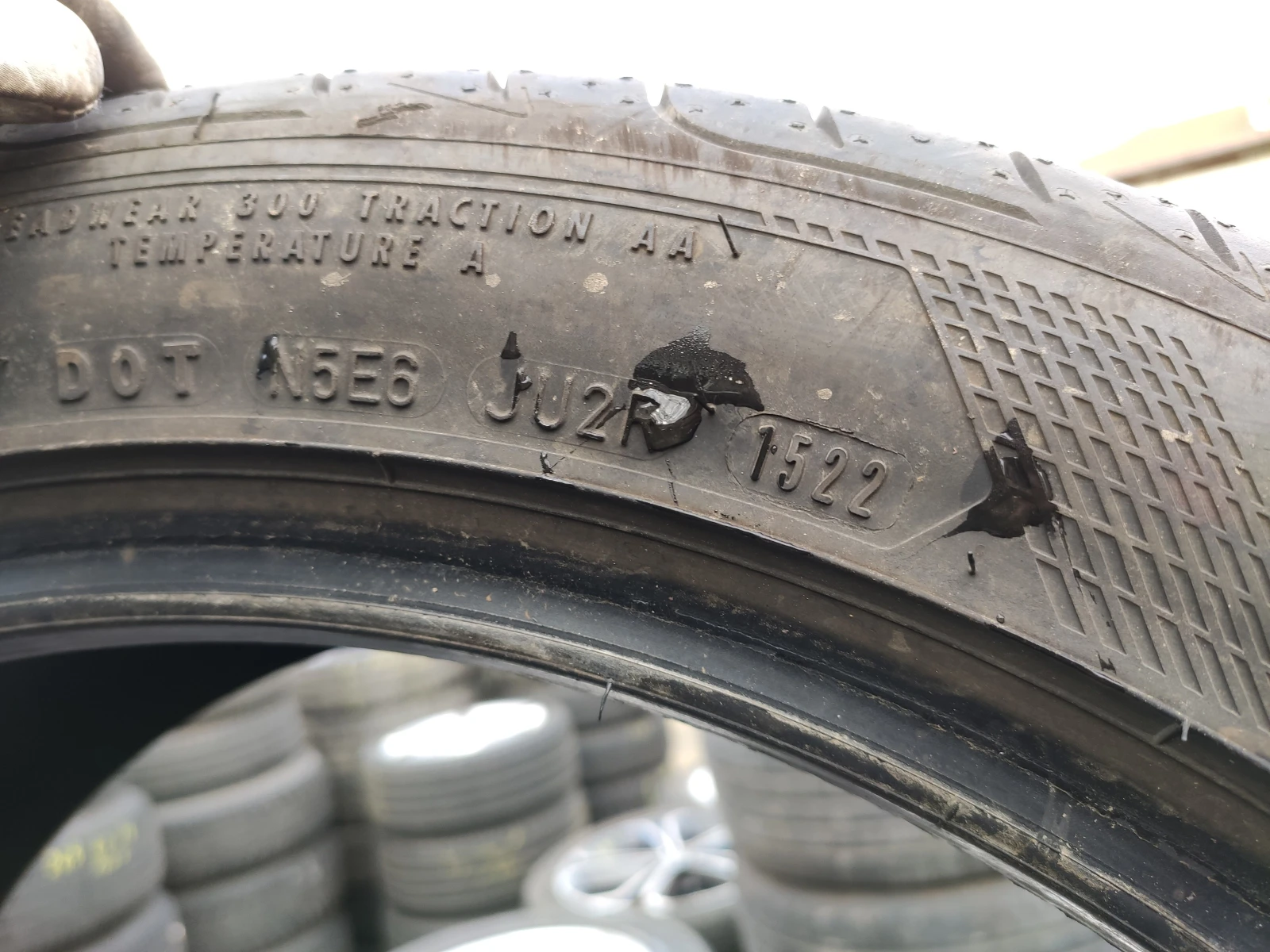 Гуми Летни 235/45R19, снимка 9 - Гуми и джанти - 54173675
