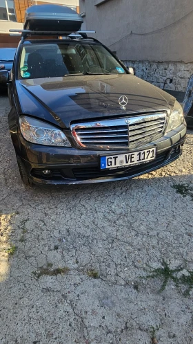 Mercedes-Benz C 220, снимка 2