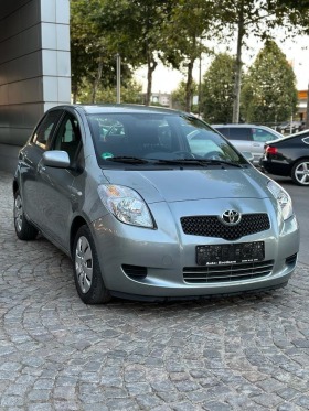 Обява за продажба на Toyota Yaris 1.0i ~5 990 лв. - изображение 1