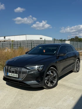 ������ Audi E-Tron