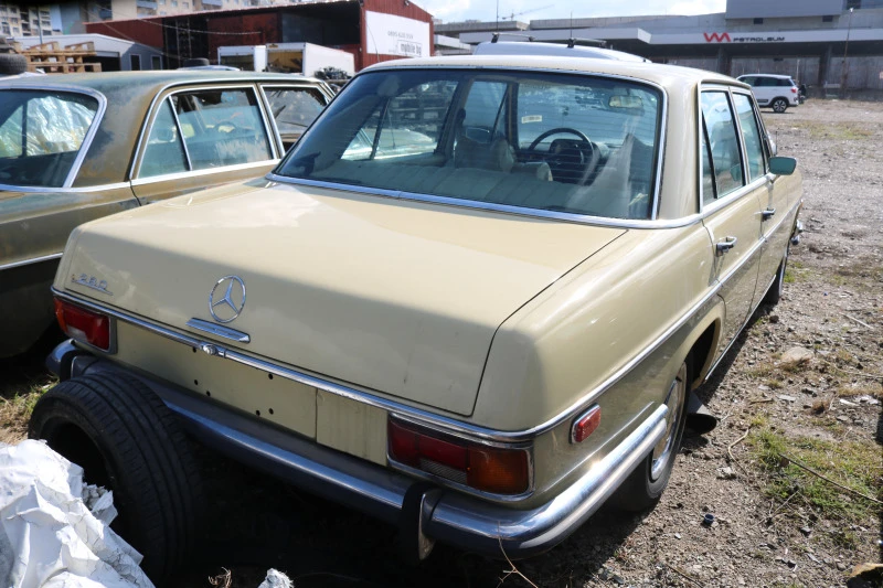 Mercedes-Benz 280 S 114, снимка 5 - Автомобили и джипове - 46273032