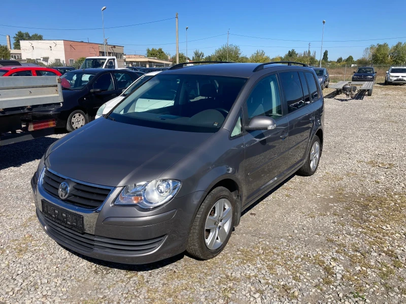 VW Touran 1.9 TDI, снимка 3 - Автомобили и джипове - 47420961