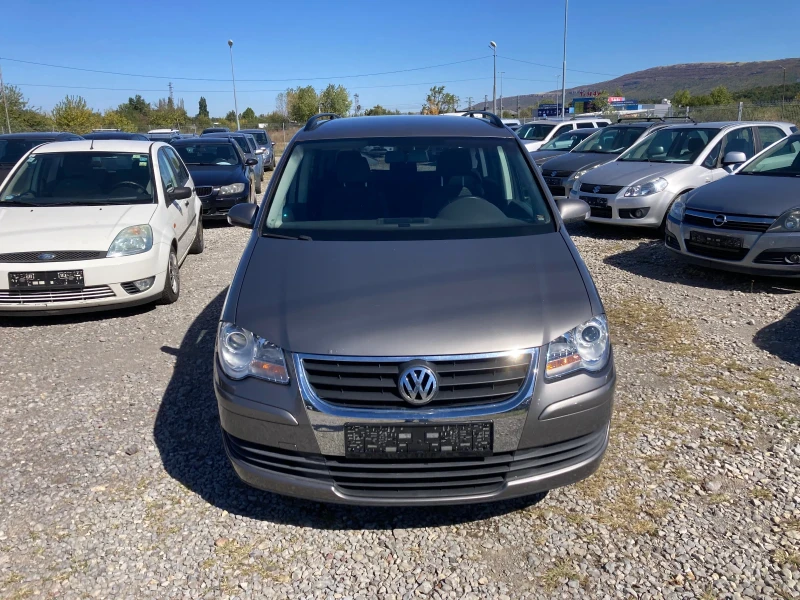 VW Touran 1.9 TDI, снимка 2 - Автомобили и джипове - 47420961