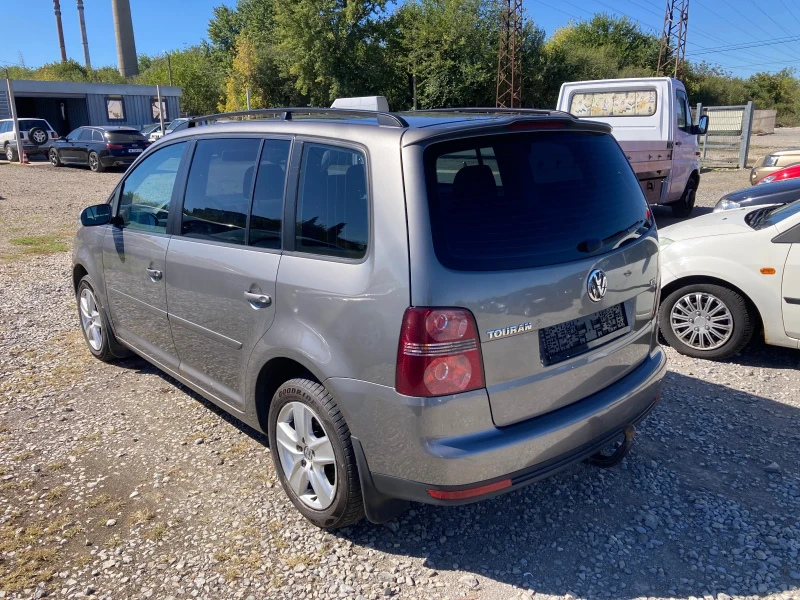 VW Touran 1.9 TDI, снимка 4 - Автомобили и джипове - 47420961