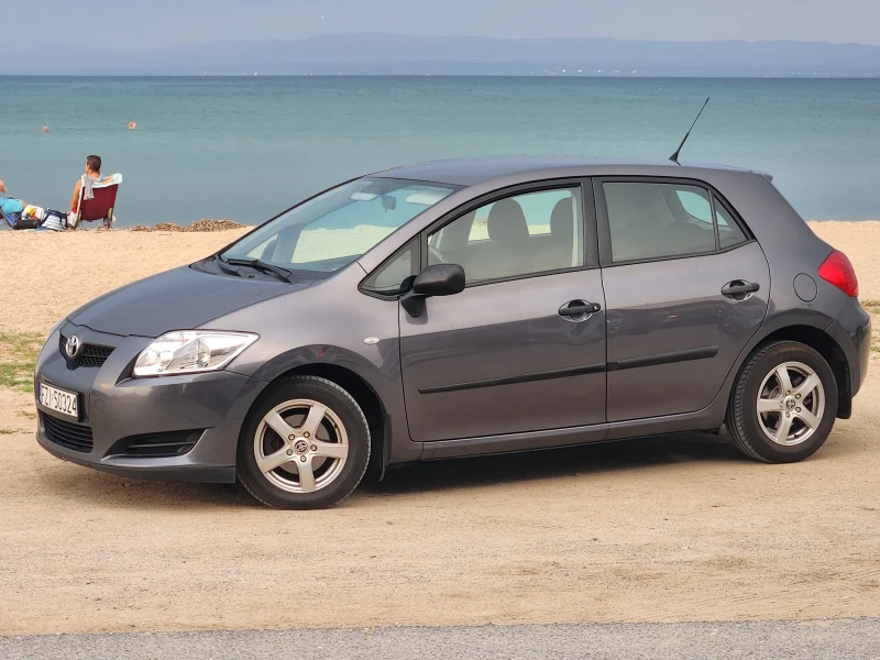 Toyota Auris 1.4D нов внос, снимка 13 - Автомобили и джипове - 47508166