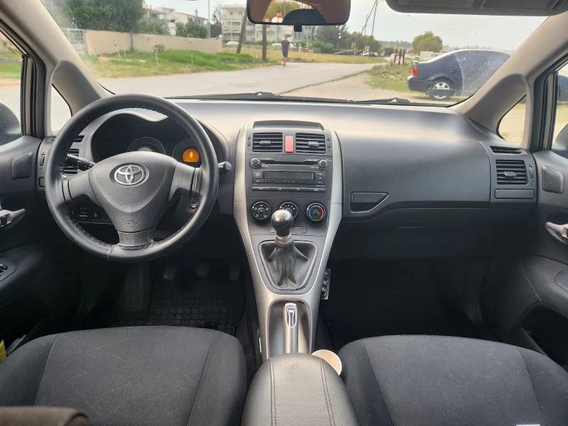 Toyota Auris 1.4D нов внос, снимка 9 - Автомобили и джипове - 47508166