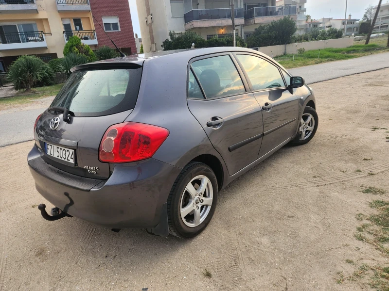 Toyota Auris 1.4D нов внос, снимка 11 - Автомобили и джипове - 47508166