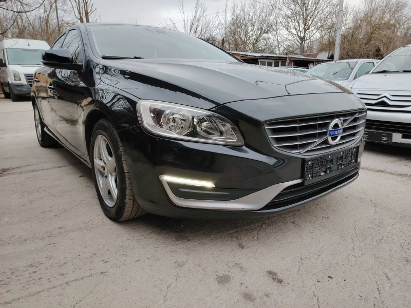 Volvo S60 2.0 D4, снимка 4 - Автомобили и джипове - 49502857