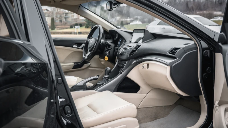 Honda Accord, снимка 10 - Автомобили и джипове - 50236497