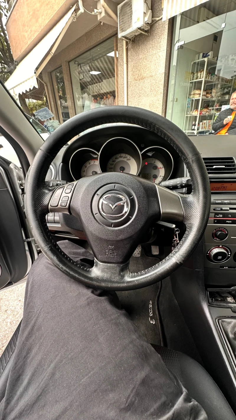Mazda 3, снимка 2 - Автомобили и джипове - 51736362