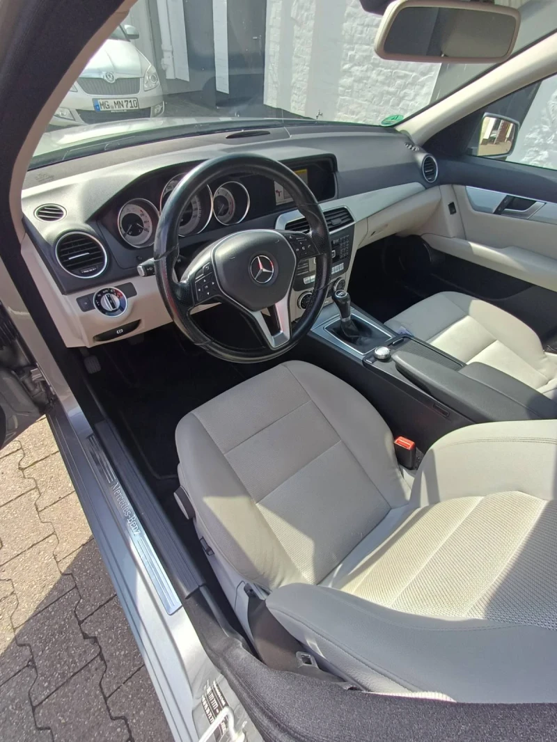 Mercedes-Benz C 200 CDI Avantgarde, снимка 9 - Автомобили и джипове - 52586100