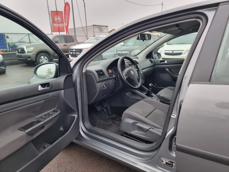 VW Golf 1.9TDI, снимка 10 - Автомобили и джипове - 52365645