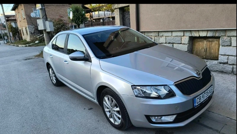 Skoda Octavia, снимка 10 - Автомобили и джипове - 52635095