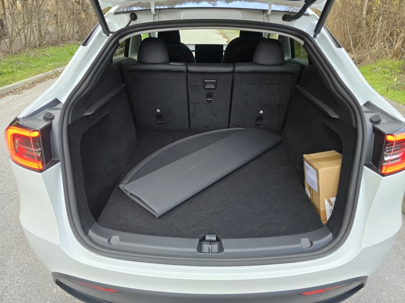 Tesla Model Y SR LFP , снимка 12 - Автомобили и джипове - 52860662