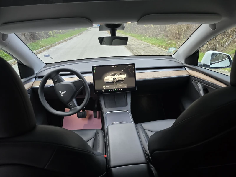 Tesla Model Y SR LFP , снимка 8 - Автомобили и джипове - 52860662