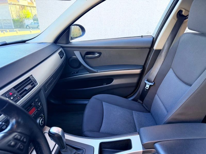 BMW 320 2007 г. 2.0 Дизел 163кс Автоматик  , снимка 11 - Автомобили и джипове - 53114270