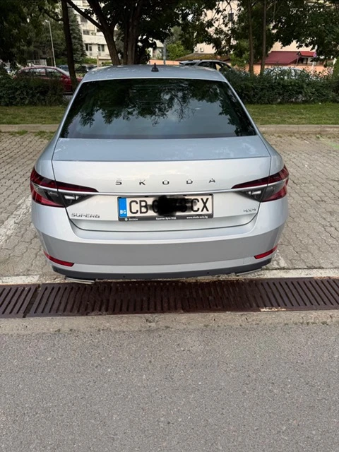 Skoda Superb, снимка 8 - Автомобили и джипове - 54886692