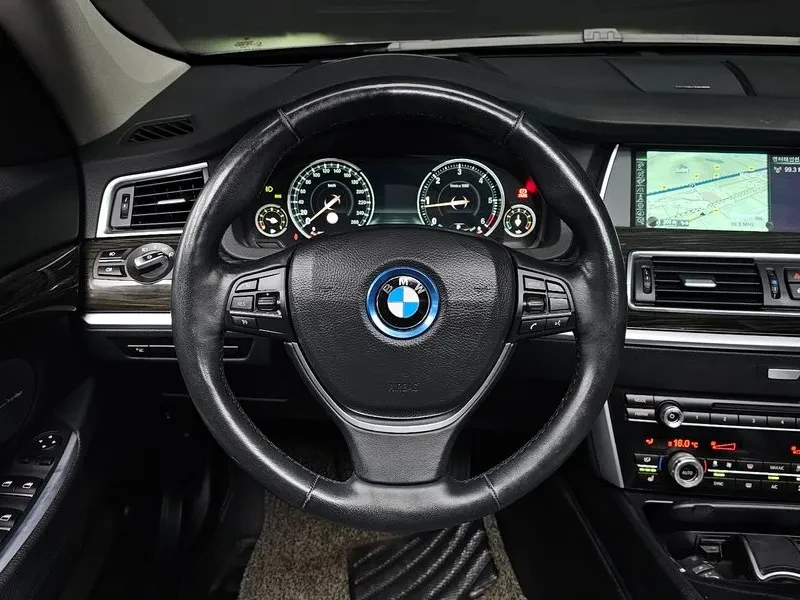 BMW 520 (F07) Gt Ed Edition, снимка 12 - Автомобили и джипове - 55747878