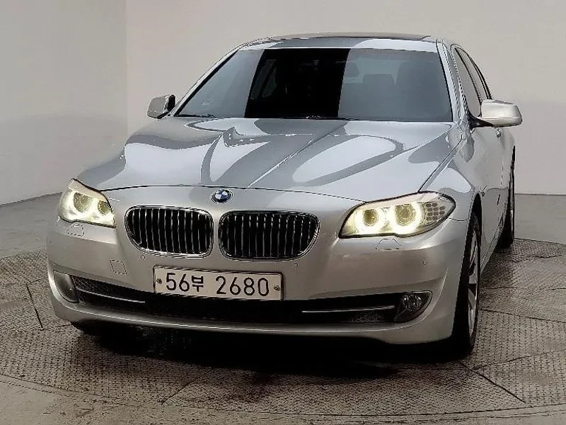 BMW 520 D, снимка 2 - Автомобили и джипове - 55898230