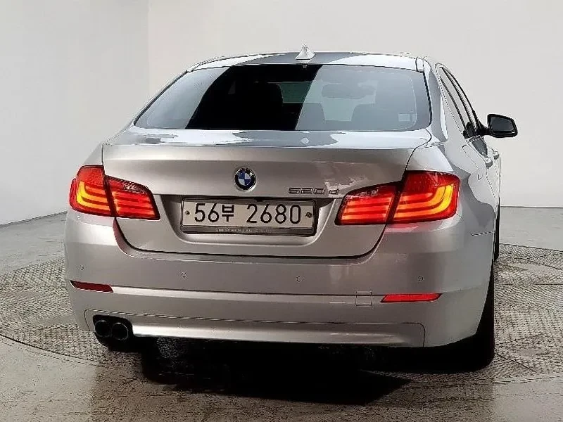 BMW 520 D, снимка 3 - Автомобили и джипове - 55898230