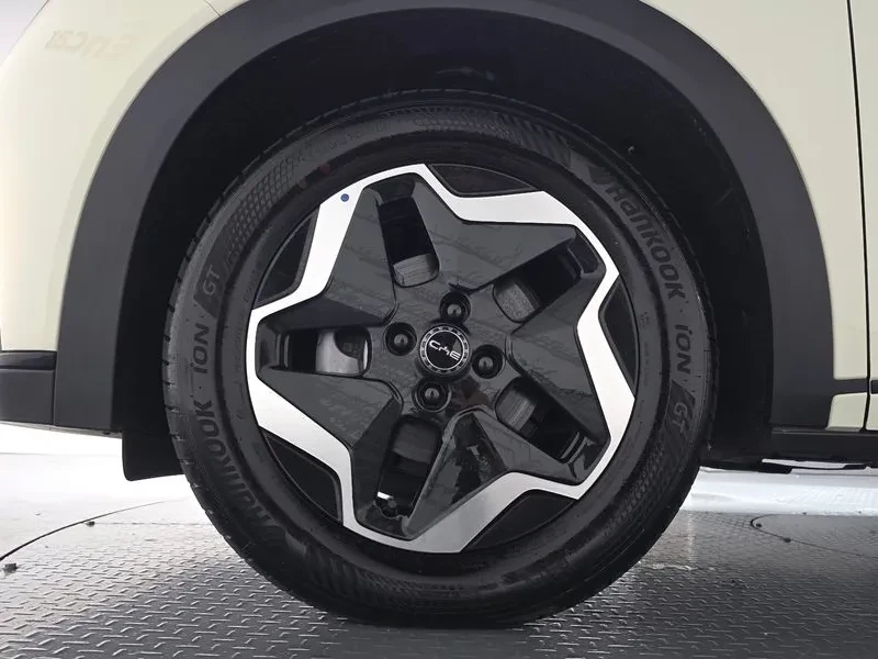 BYD Dolphin САМО 30% АВАНС, снимка 4 - Автомобили и джипове - 56223363