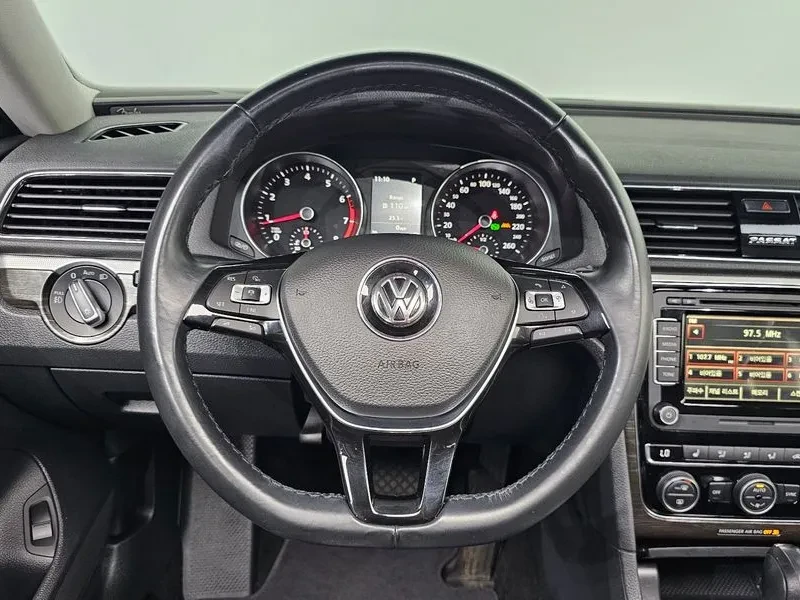 VW Passat 2.0 TSI - САМО 30% АВАНС, снимка 17 - Автомобили и джипове - 56267697