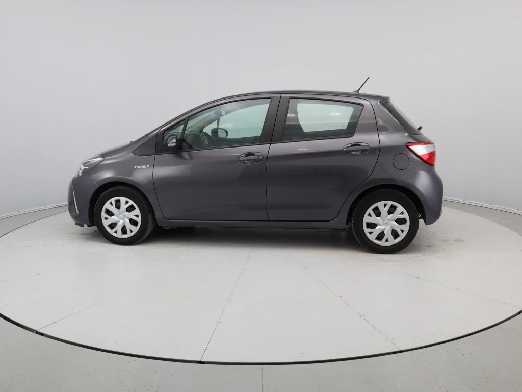 Toyota Yaris  - изображение 4