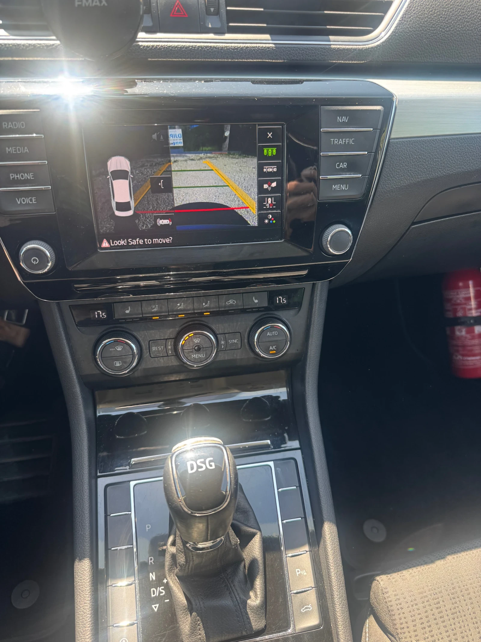 Skoda Superb 2.0 TDI - изображение 8