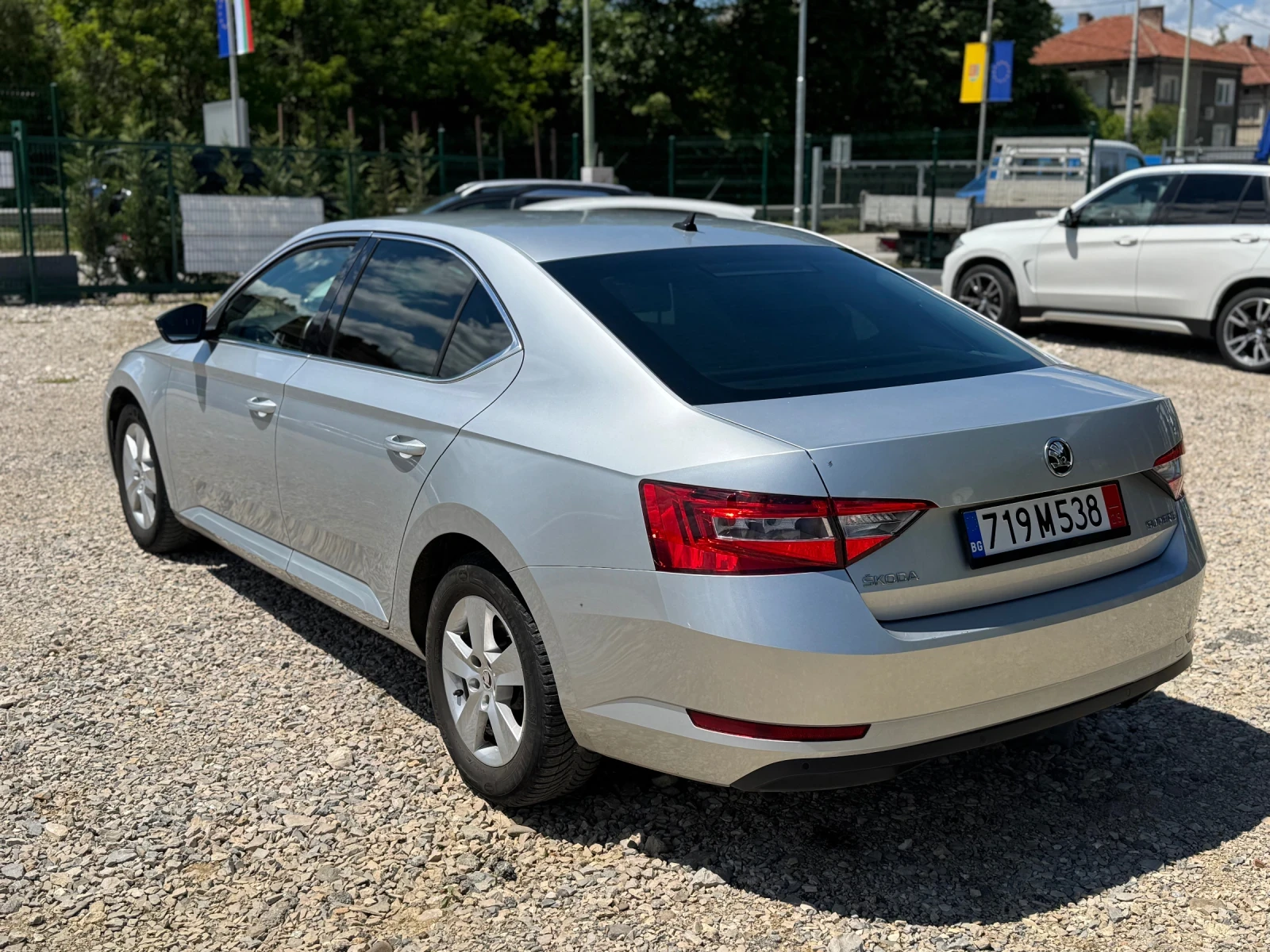 Skoda Superb 2.0 TDI - изображение 9