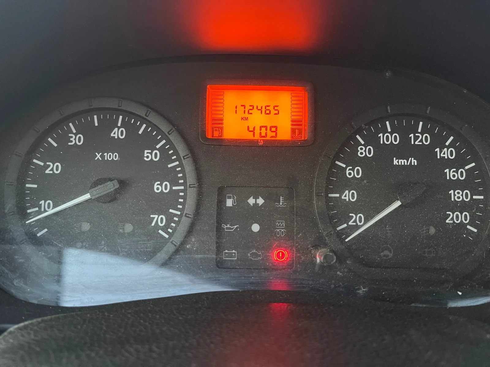Dacia Logan 1.4 MPI - изображение 8
