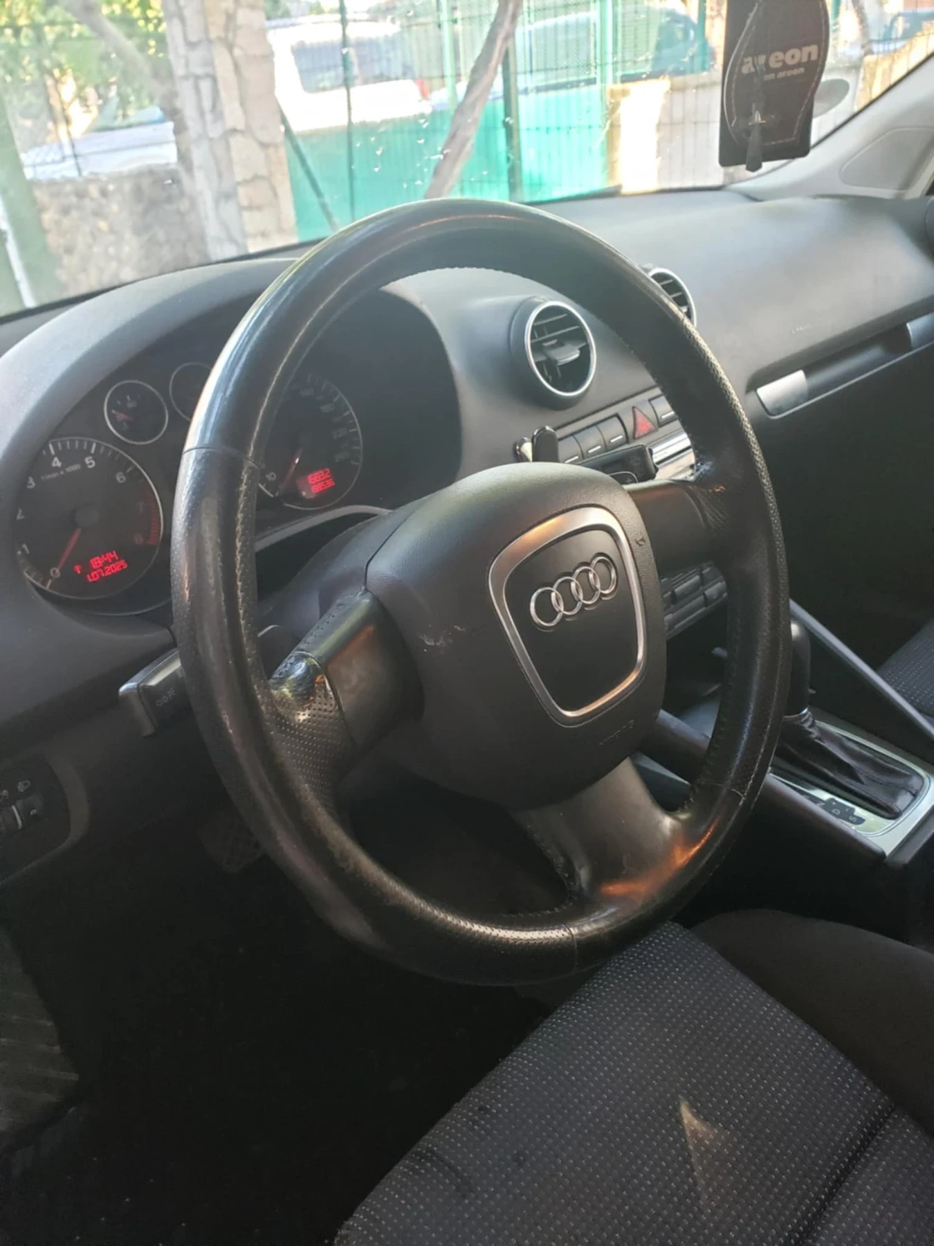 Audi A3 2.0 - изображение 5