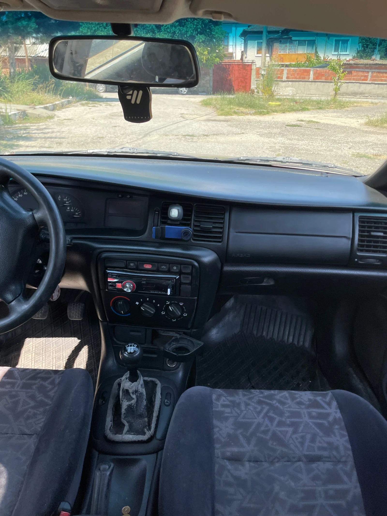 Opel Vectra 2.0 - изображение 6