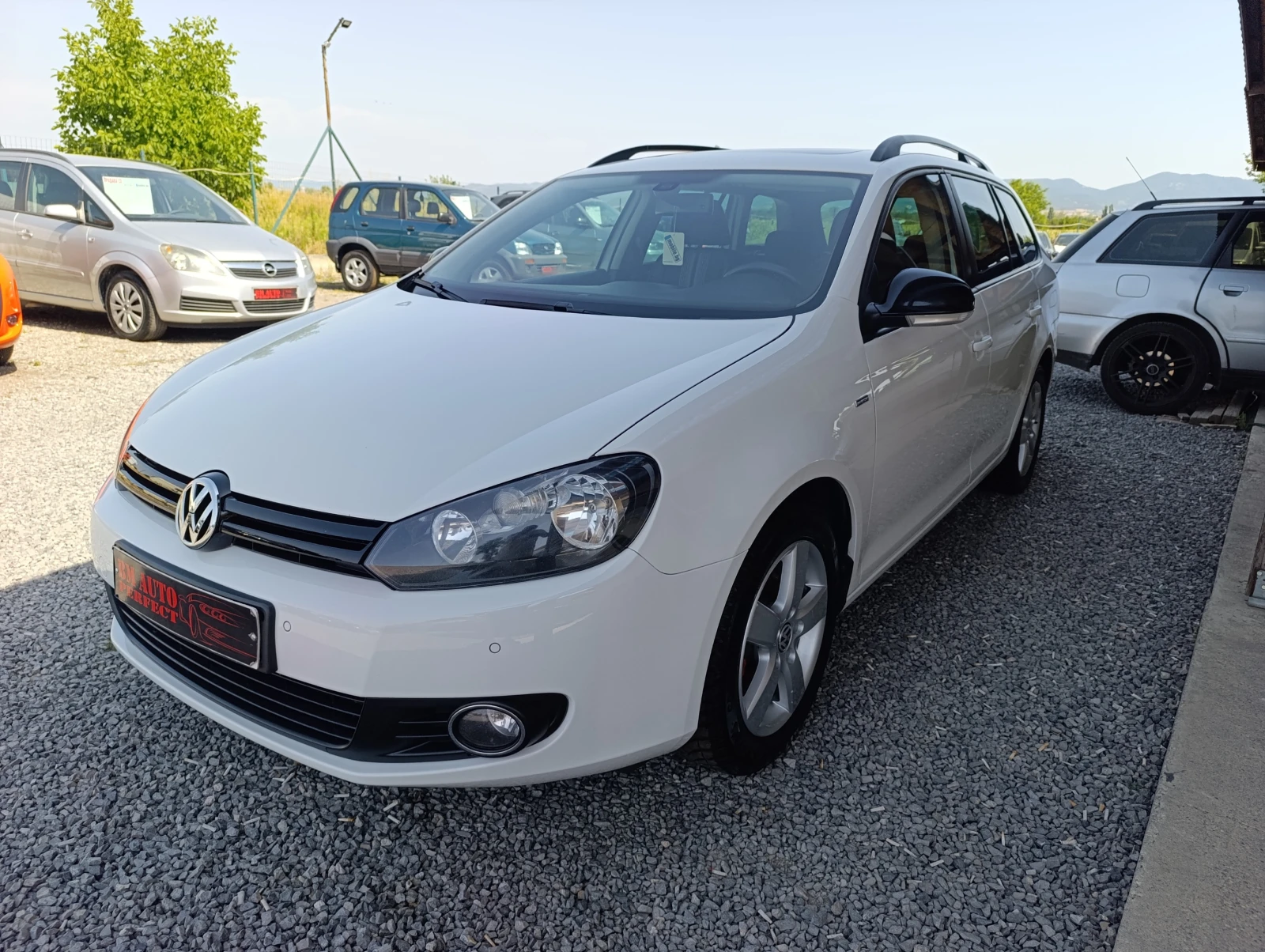 VW Golf 1.6TDi-KEYLESS, NAVY, PANORAMA - изображение 3