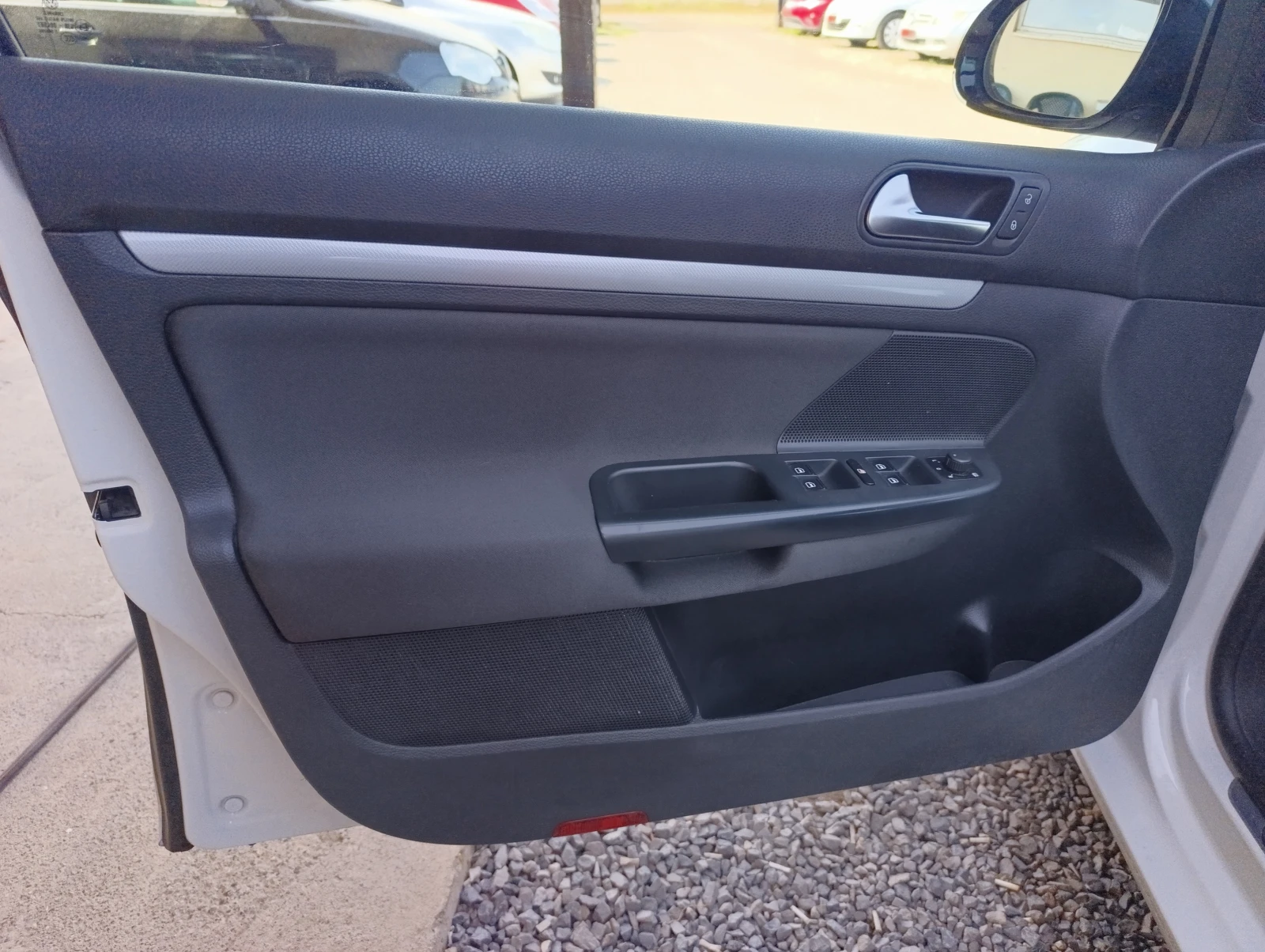VW Golf 1.6TDi-KEYLESS, NAVY, PANORAMA - изображение 5