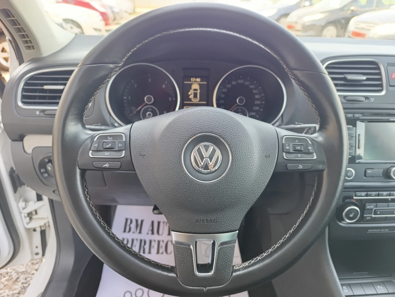 VW Golf 1.6TDi-KEYLESS, NAVY, PANORAMA - изображение 8