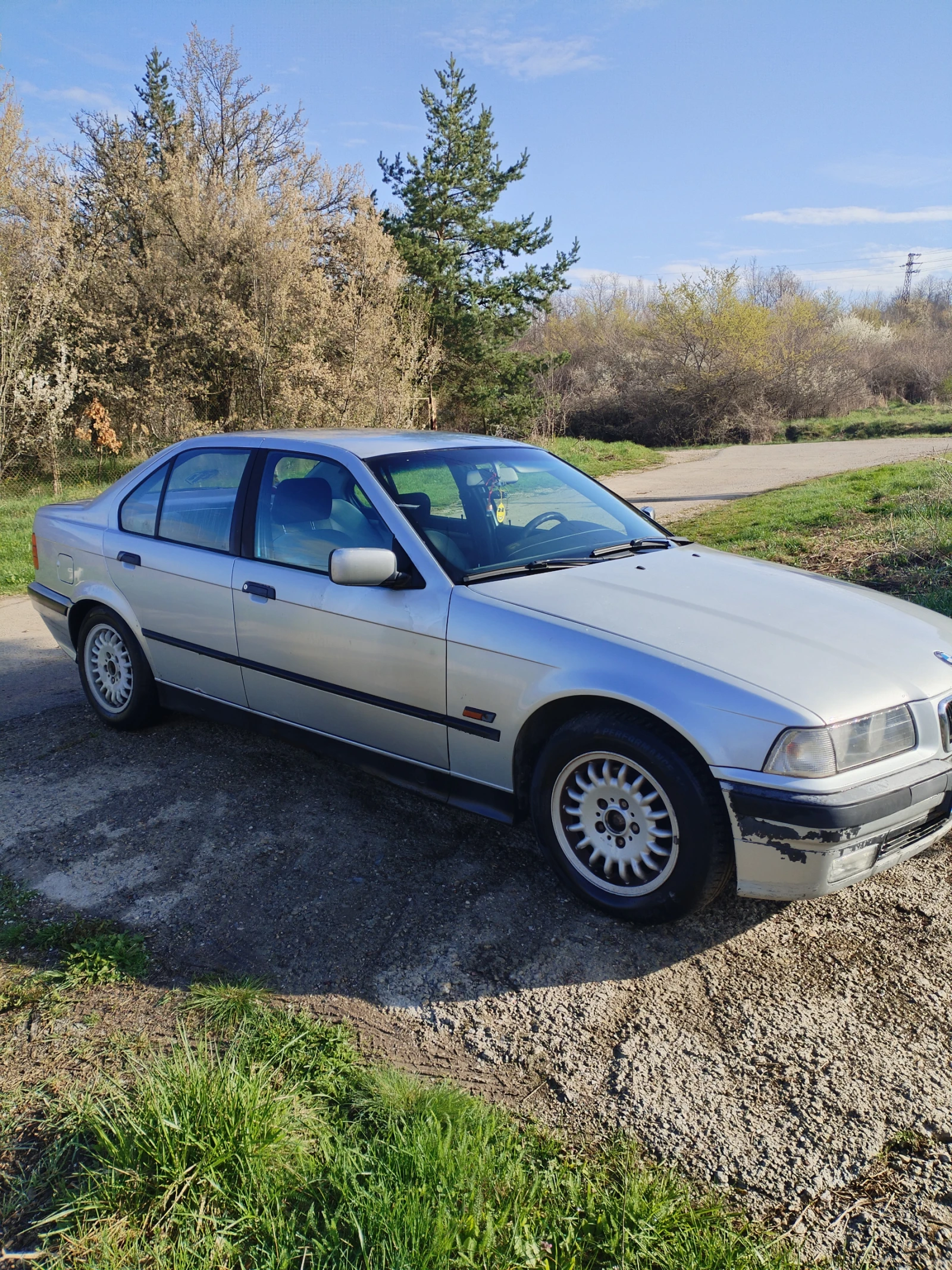 BMW 318  - изображение 5