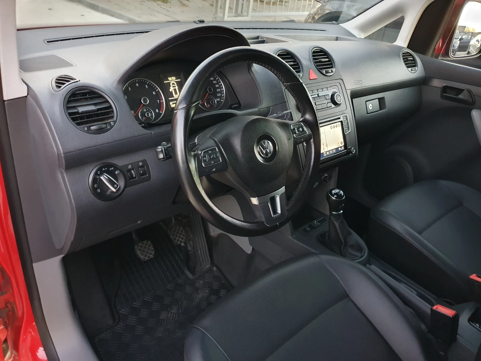 VW Caddy ГАЗ/БЕНЗИН/ - изображение 10