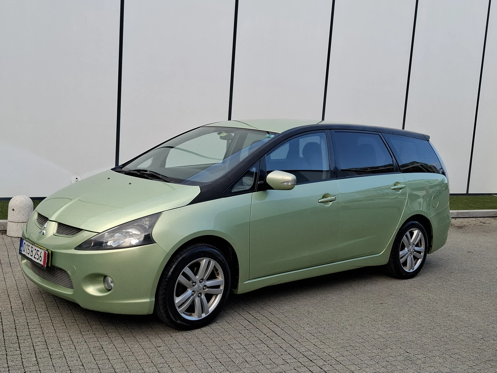 Mitsubishi Grandis 2.4I* (165кс)* LPG* 6+ 1* FACELIFT* НОВ ВН - изображение 4