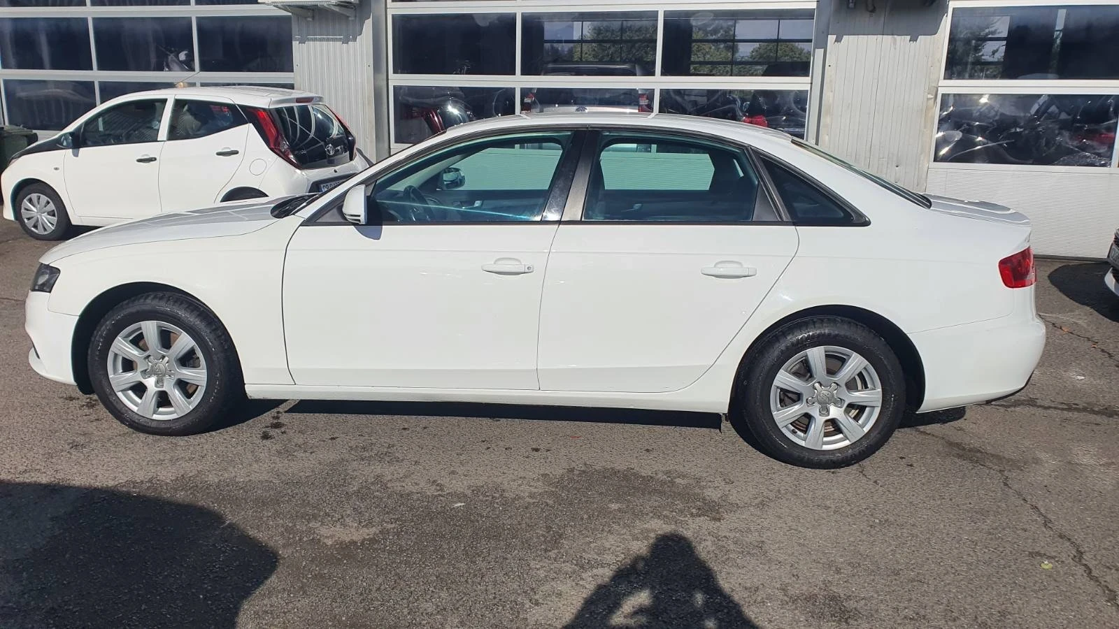 Audi A4 2.0TDI  - изображение 7