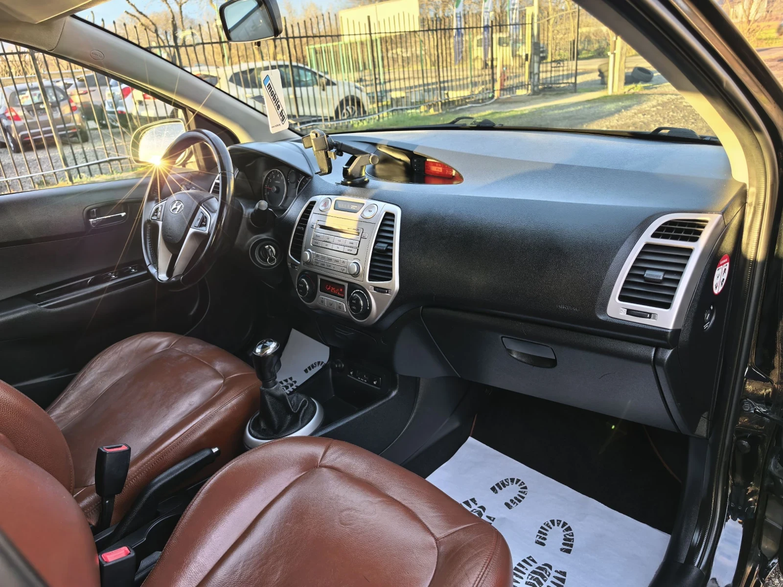 Hyundai I20 1, 6i - изображение 10