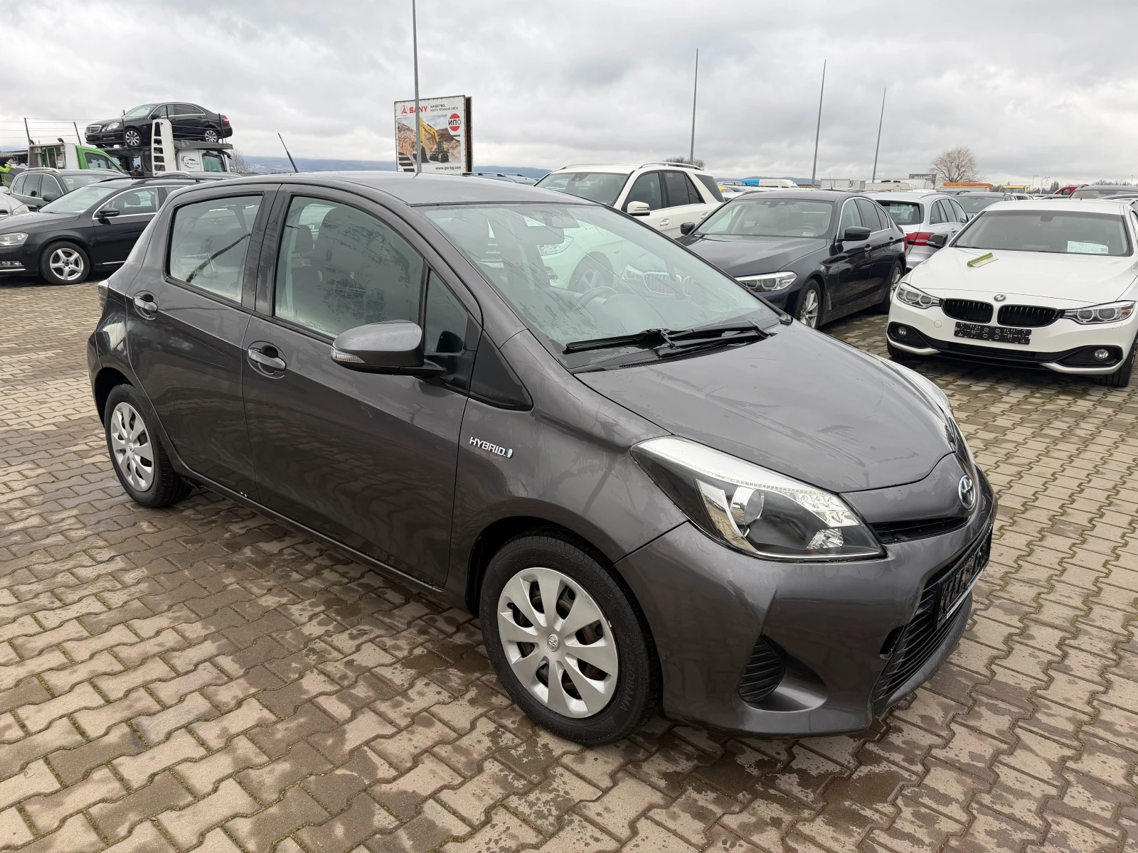 Toyota Yaris 1.5HYBRID AVTOMAT/NAVI/KAMERA EURO 5 | Mobile.bg � ����������� 4